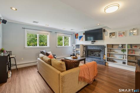 132 Lake Street Manchester CT 06042