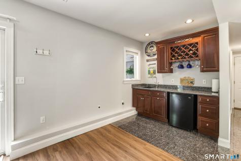 132 Lake Street Manchester CT 06042