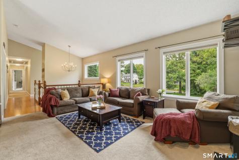 132 Lake Street Manchester CT 06042