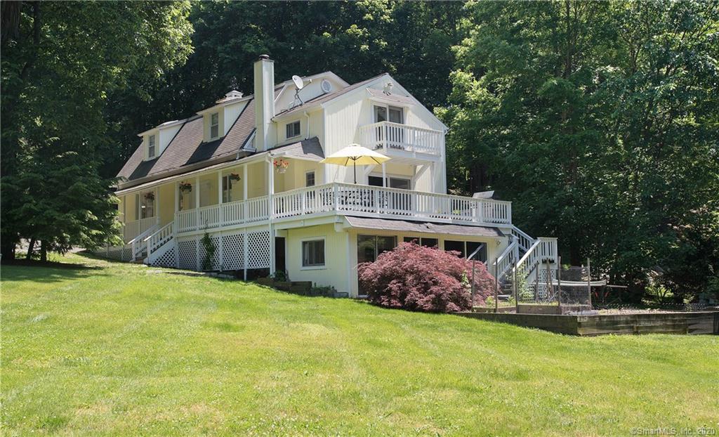 126 Brushy Ridge Road New Canaan CT 06840