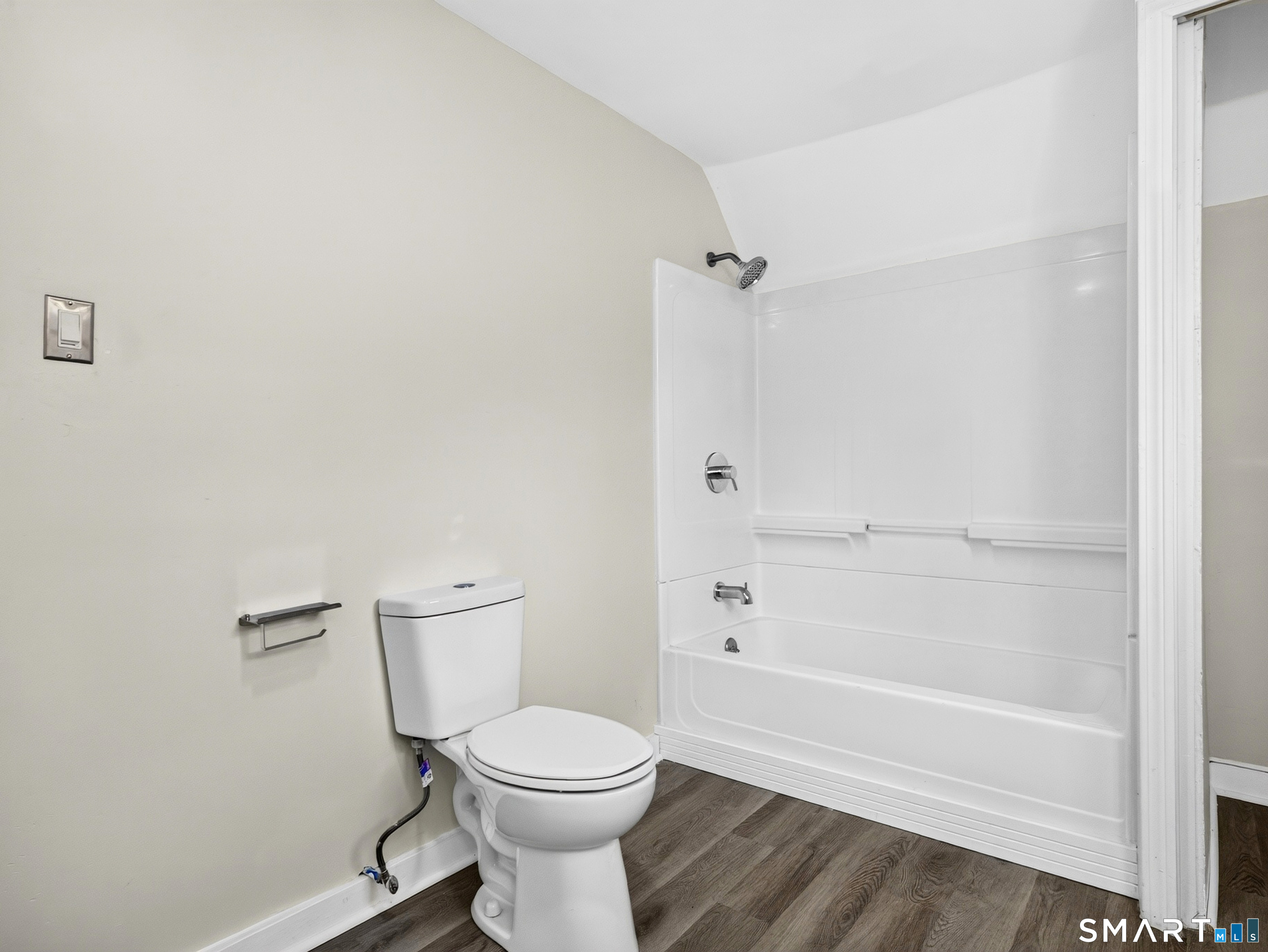 118 Asylum Street Norwich CT 06360