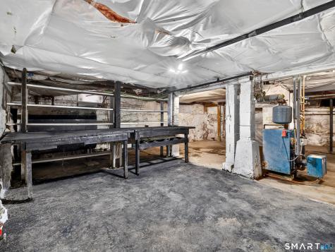 118 Asylum Street Norwich CT 06360
