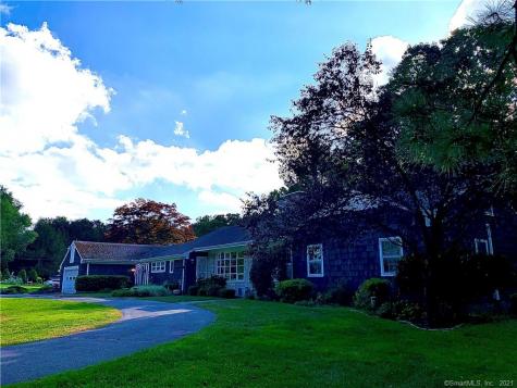 35 Flax Mill Terrace Milford CT 06461