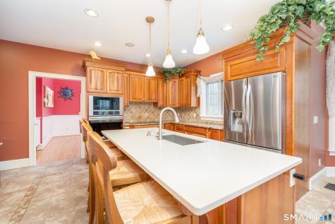 10 Arden Drive East Hampton CT 06424