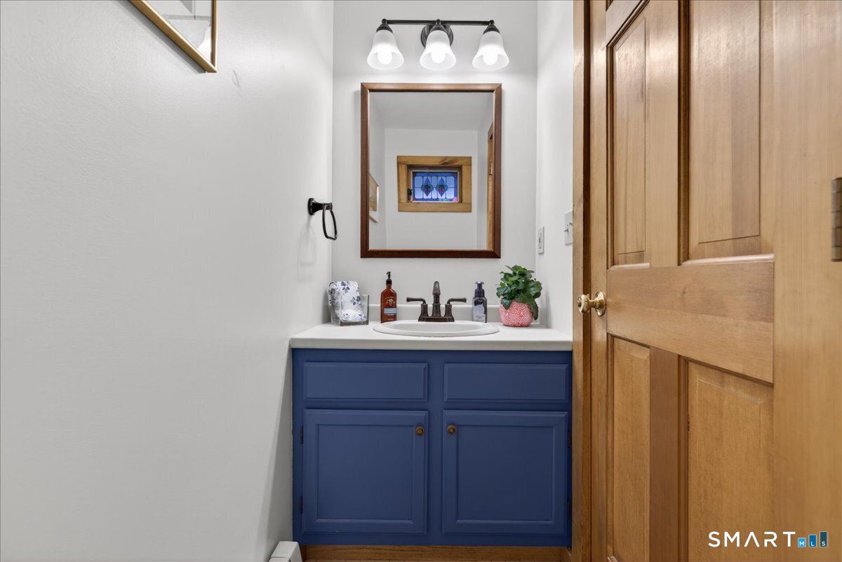 24 Country Way Wallingford CT 06492