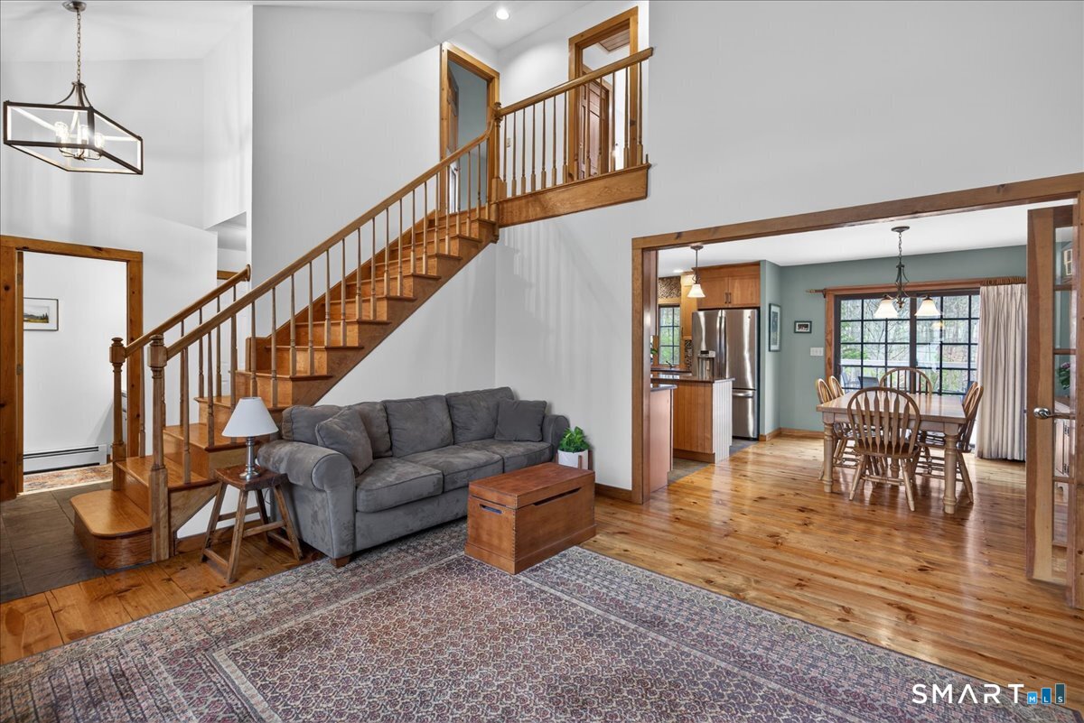 24 Country Way Wallingford CT 06492