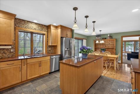 24 Country Way Wallingford CT 06492