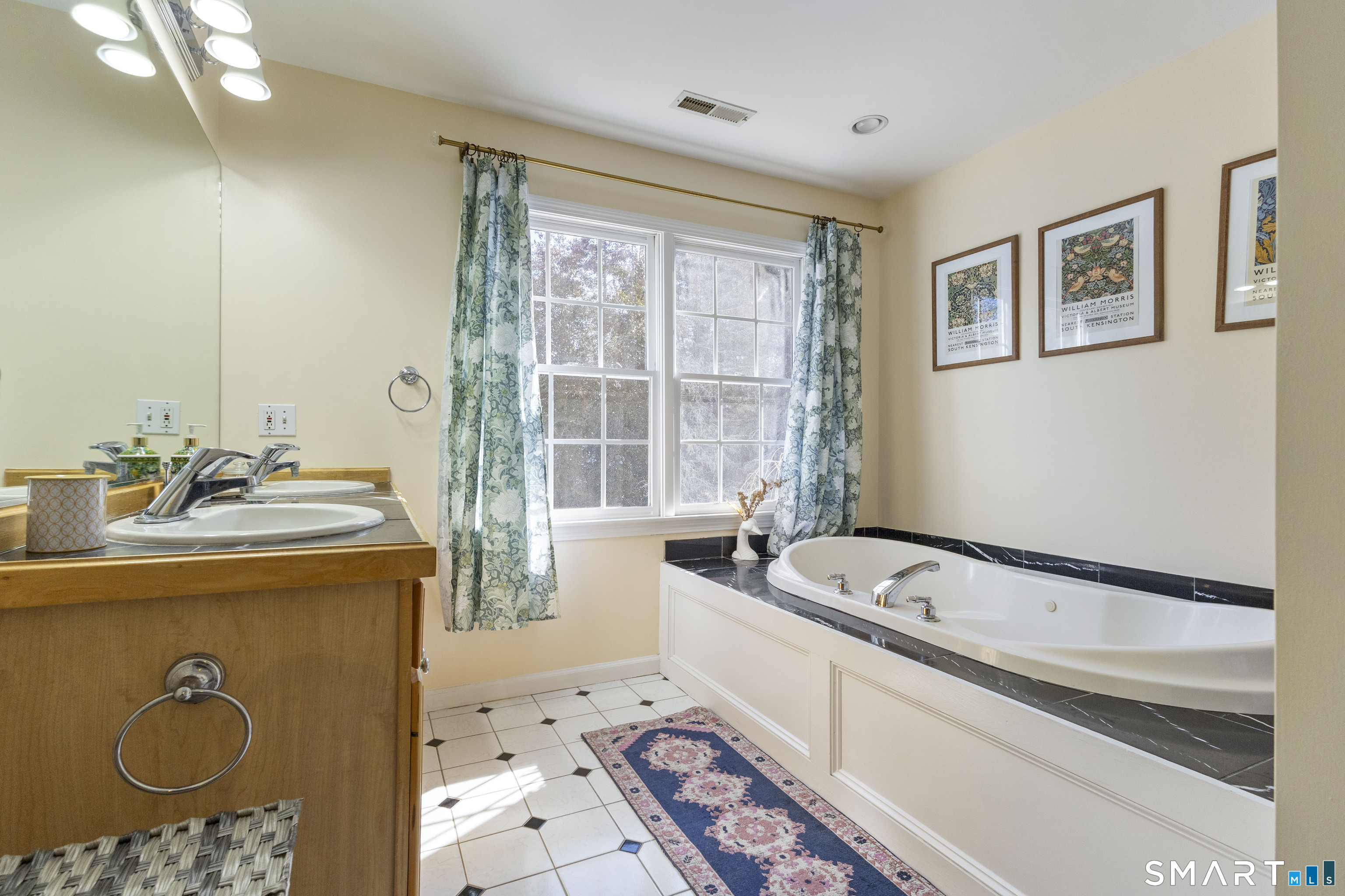 696 Green Hill Road Madison CT 06443