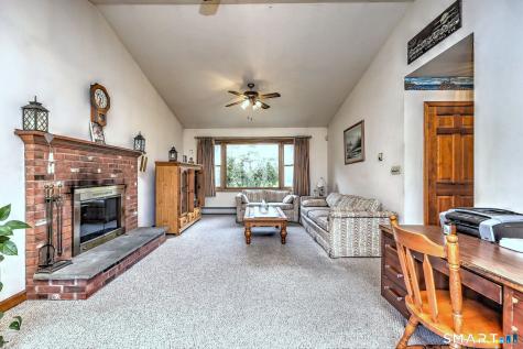 9 Shortell Drive Ansonia CT 06401