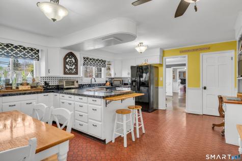 1501 Ridge Road North Haven CT 06473