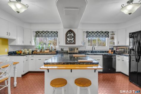 1501 Ridge Road North Haven CT 06473