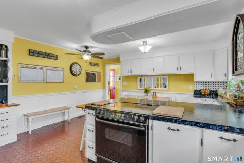 1501 Ridge Road North Haven CT 06473