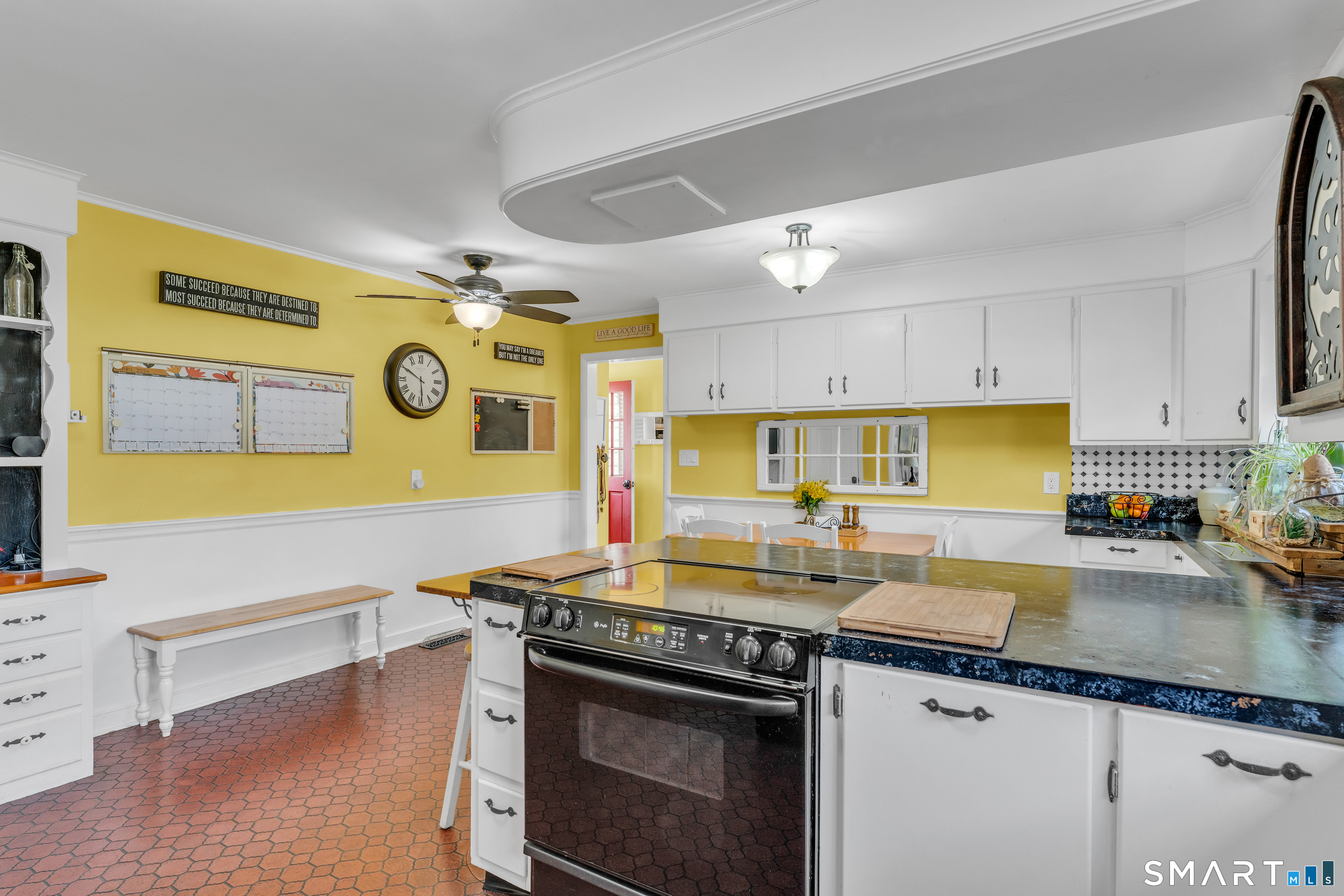 1501 Ridge Road North Haven CT 06473