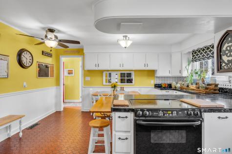 1501 Ridge Road North Haven CT 06473