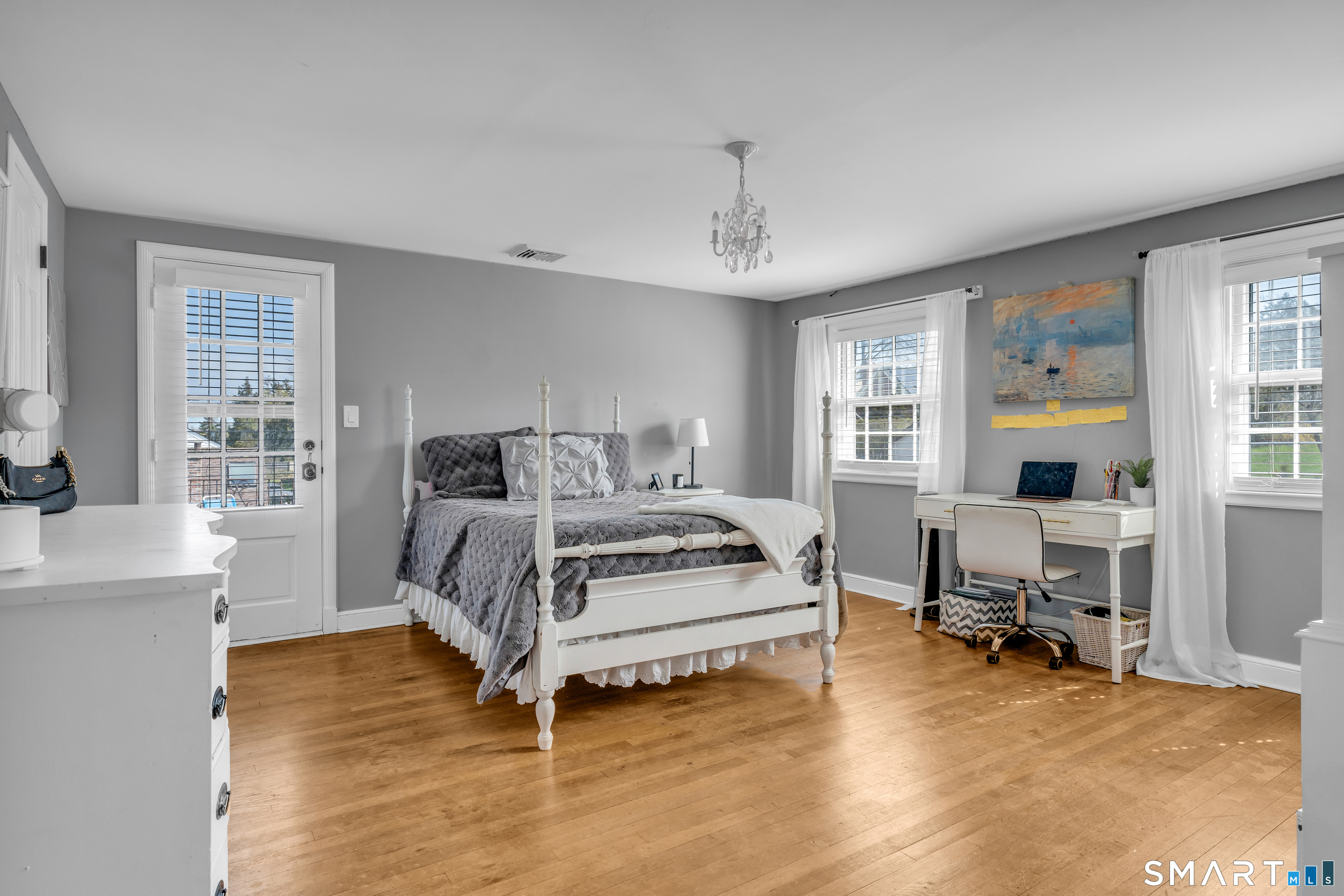 1501 Ridge Road North Haven CT 06473