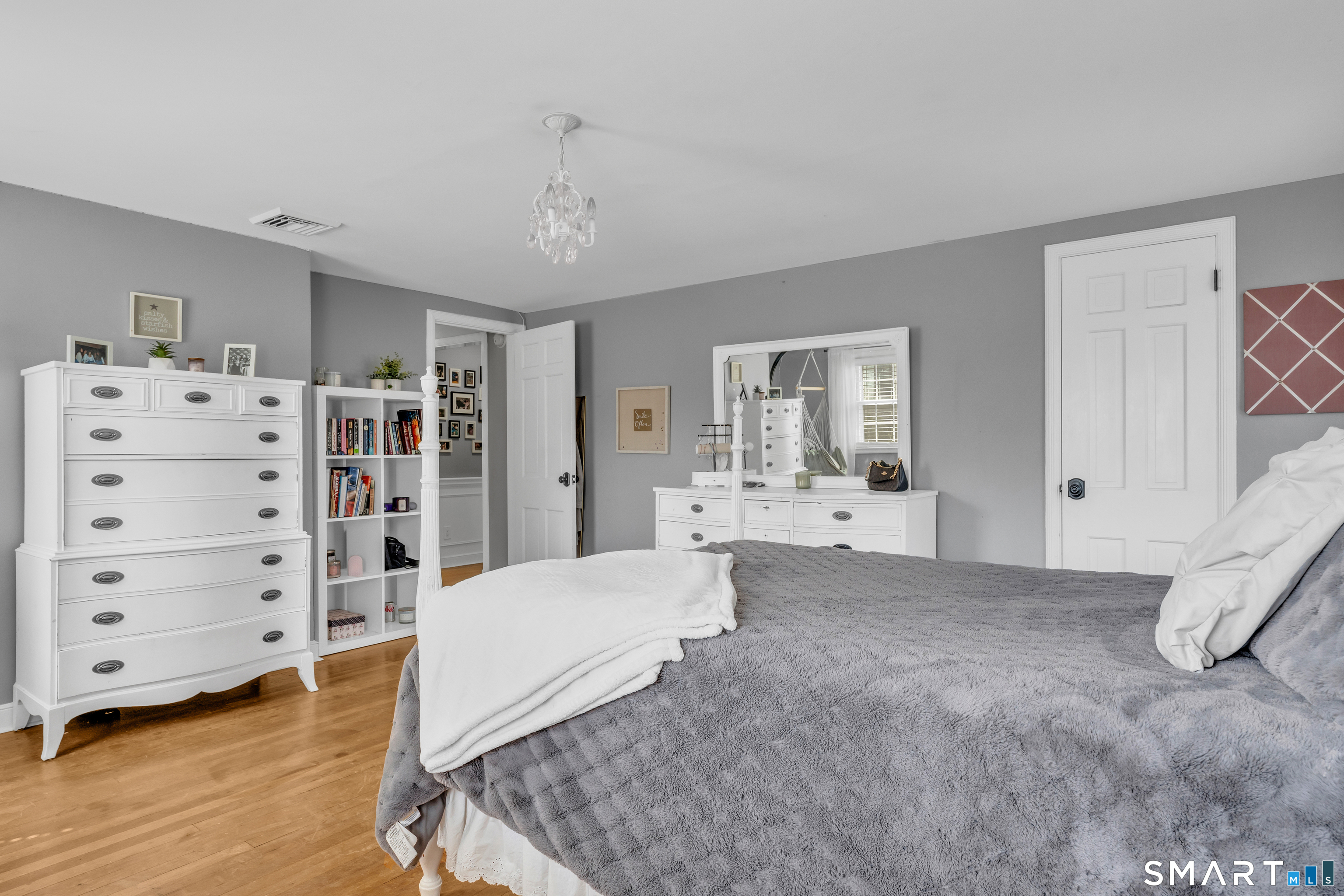 1501 Ridge Road North Haven CT 06473
