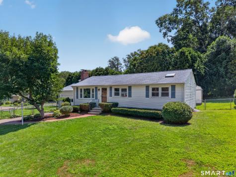 17 Sycamore Road East Lyme CT 06357