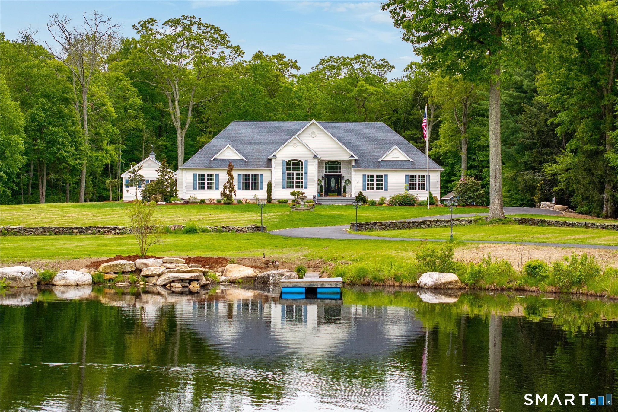 1374 Route 171 Woodstock CT 06282