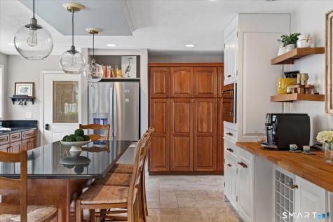 1374 Route 171 Woodstock CT 06282