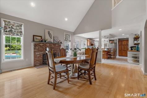 1374 Route 171 Woodstock CT 06282