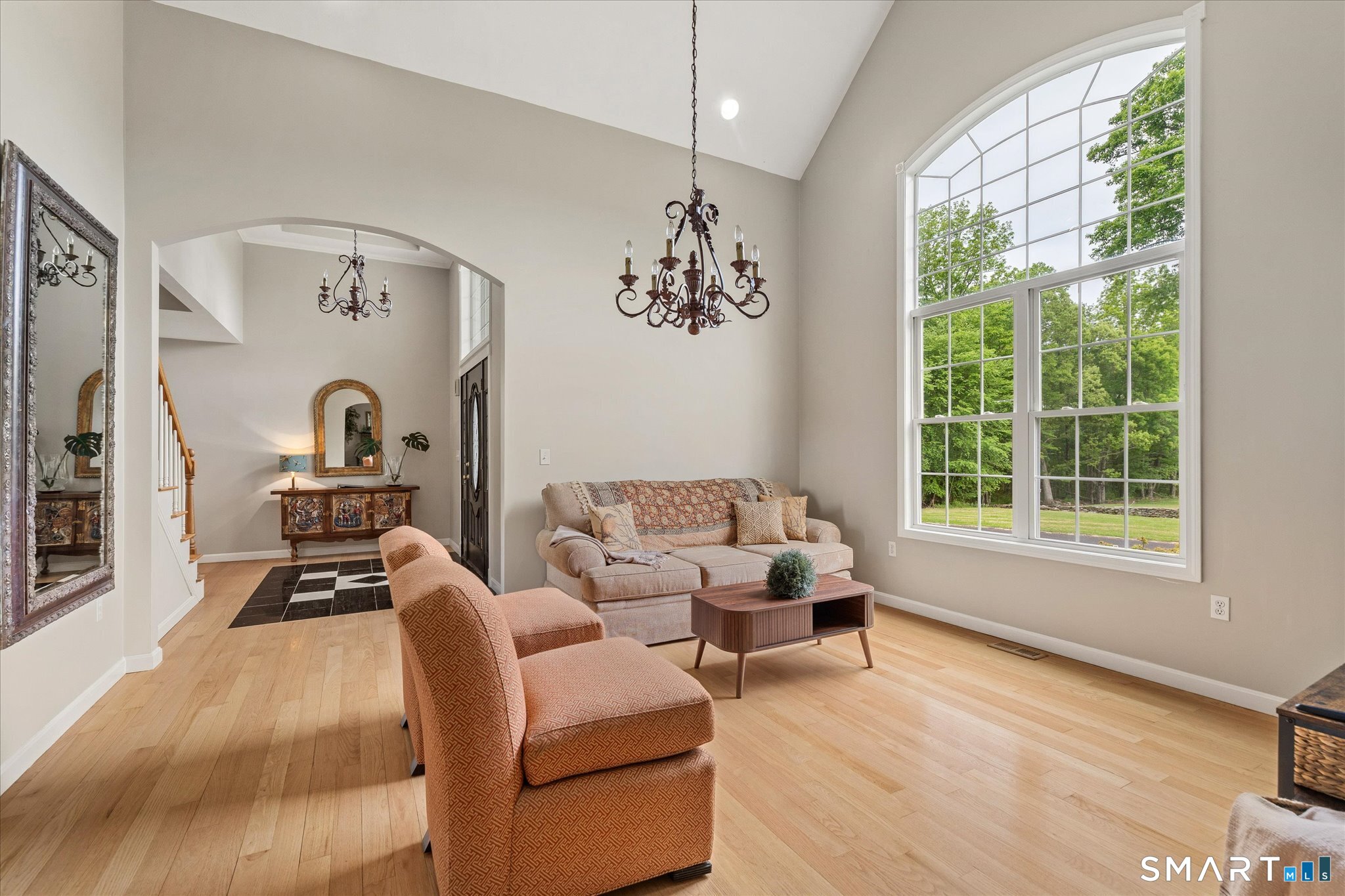 1374 Route 171 Woodstock CT 06282