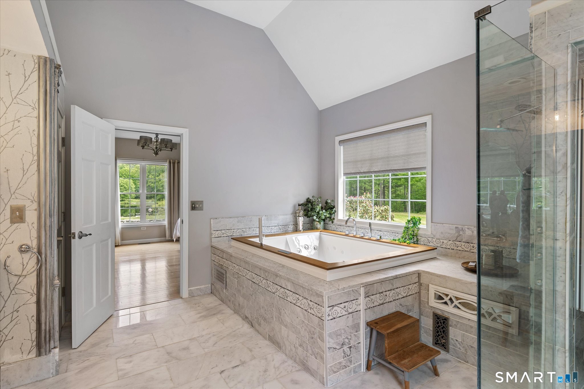 1374 Route 171 Woodstock CT 06282