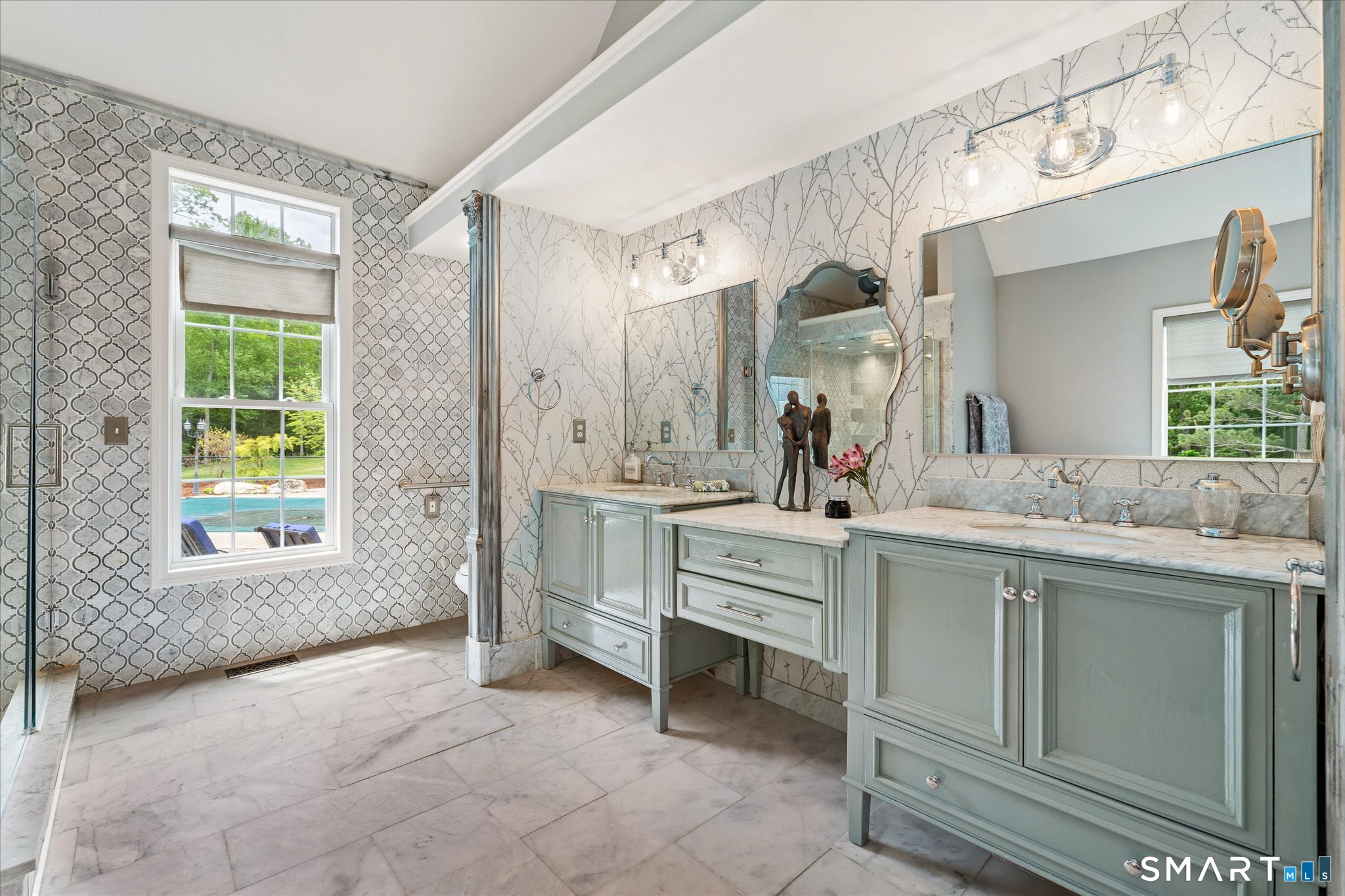 1374 Route 171 Woodstock CT 06282
