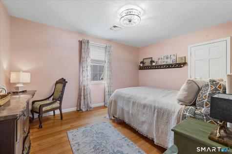 1374 Route 171 Woodstock CT 06282