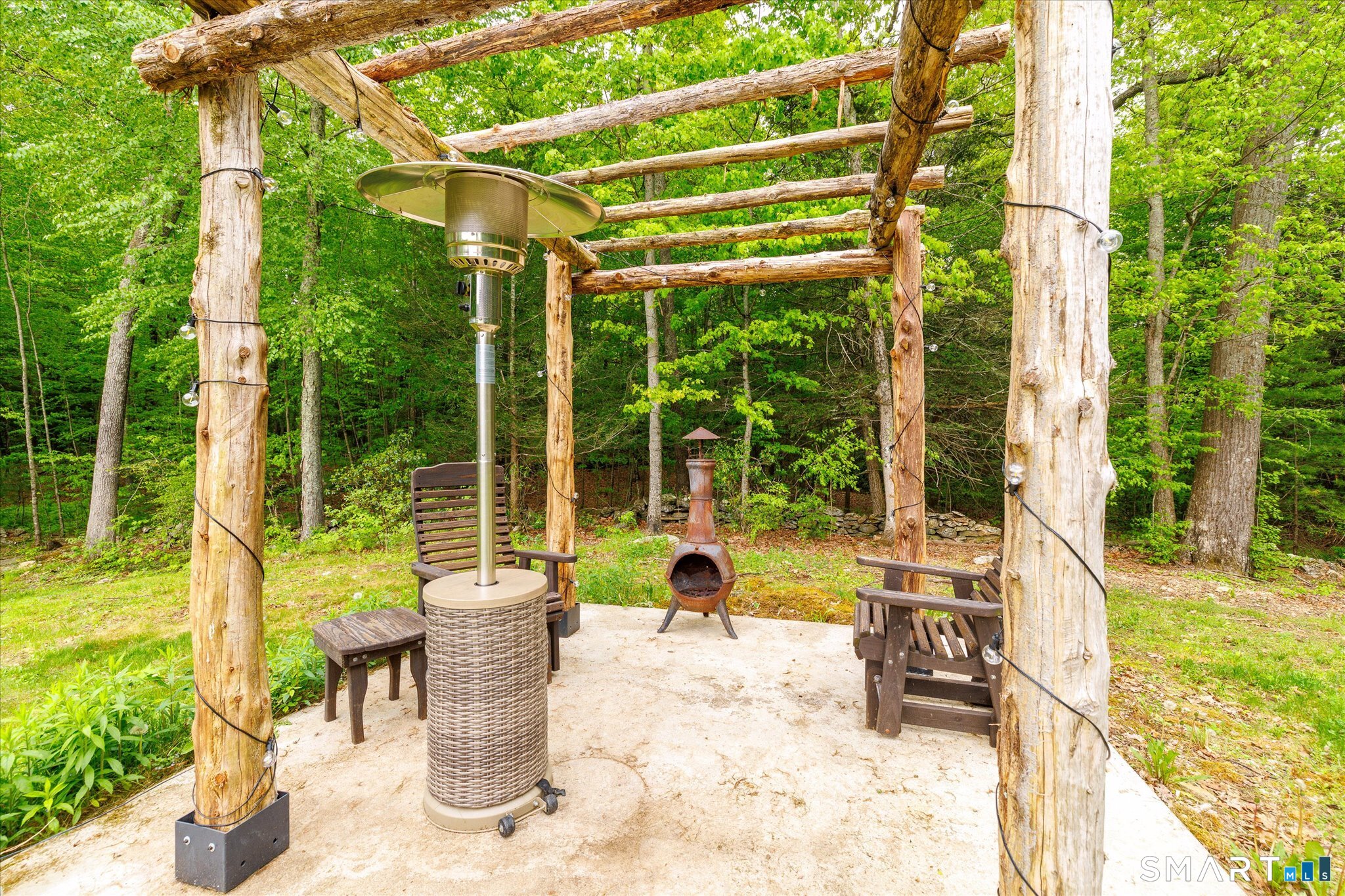 1374 Route 171 Woodstock CT 06282