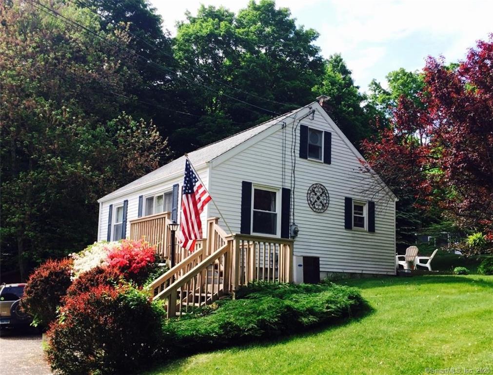 4 Prospect Terrace Newtown CT 06470