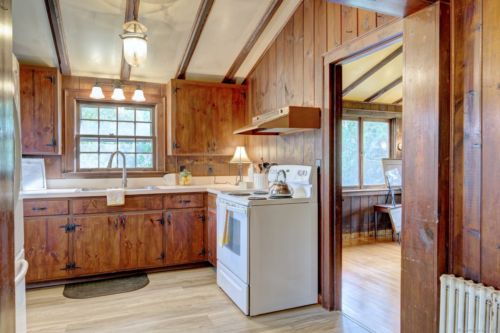 674 Middle Turnpike Mansfield CT 06268