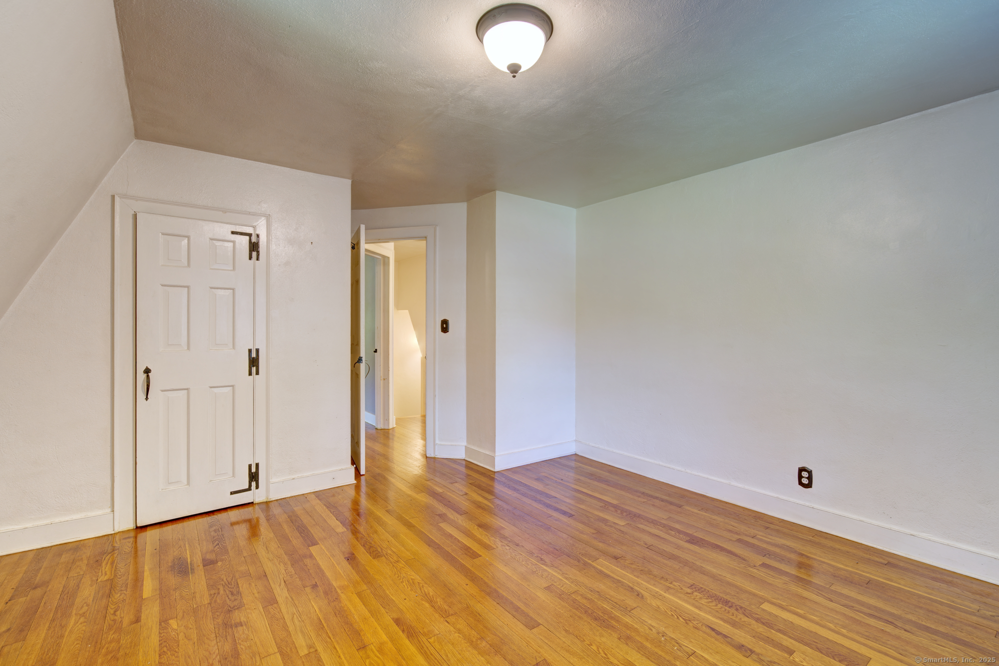 674 Middle Turnpike Mansfield CT 06268