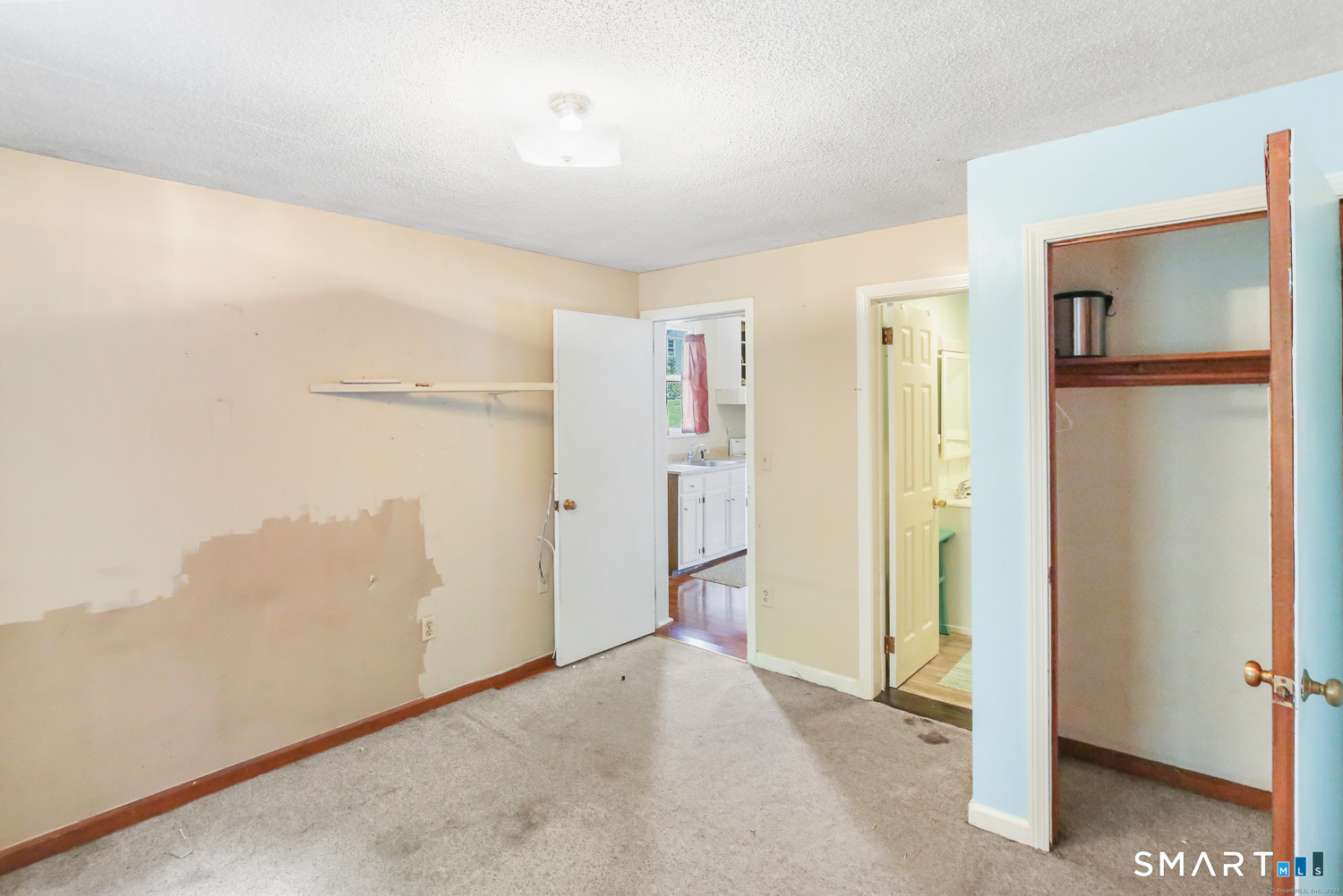 385 Putnam Pike Killingly CT 06241