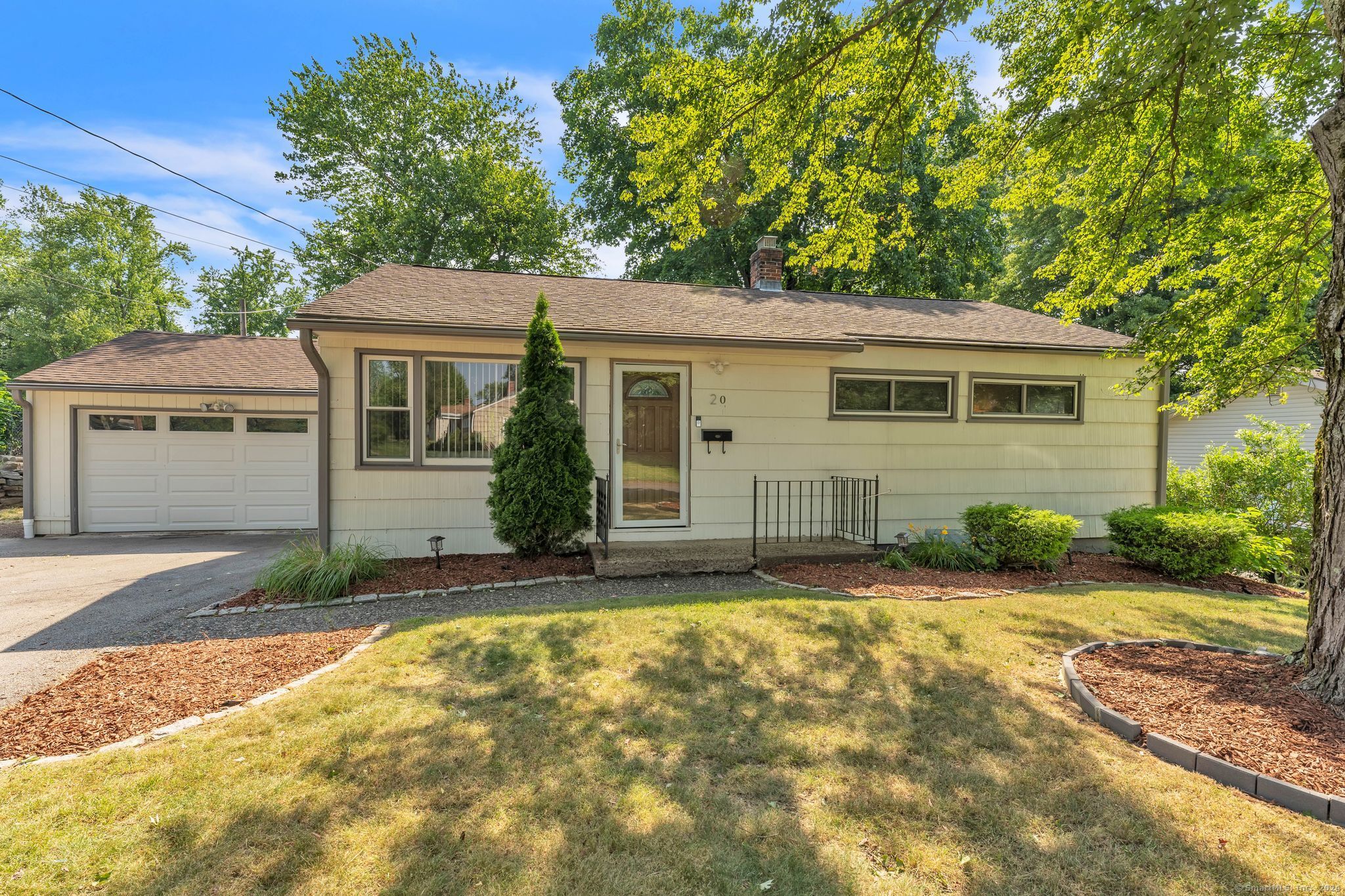 20 Greenwood Street East Hartford CT 06118