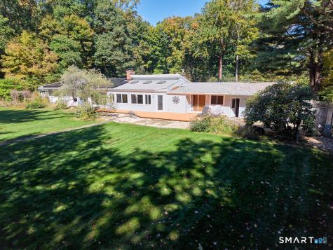24 Saunders Lane Ridgefield CT 06877