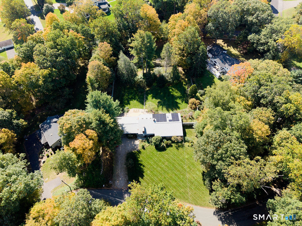 24 Saunders Lane Ridgefield CT 06877