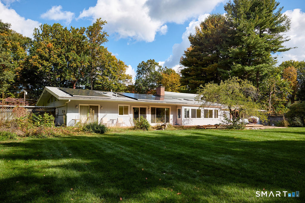 24 Saunders Lane Ridgefield CT 06877