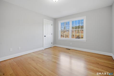 70 South Road Ellington CT 06029