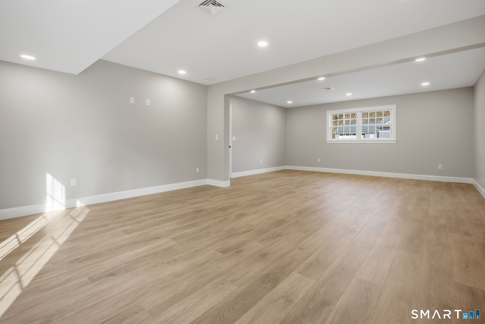 70 South Road Ellington CT 06029