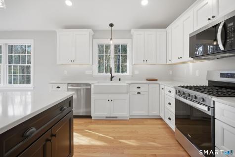 70 South Road Ellington CT 06029