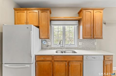 18 Spring Ridge Court Danbury CT 06811