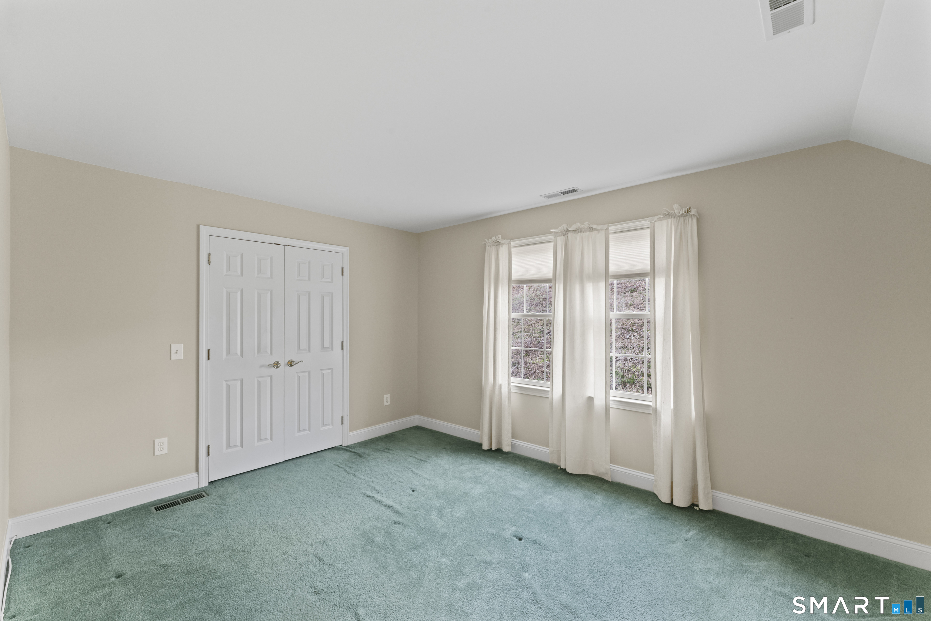 18 Spring Ridge Court Danbury CT 06811