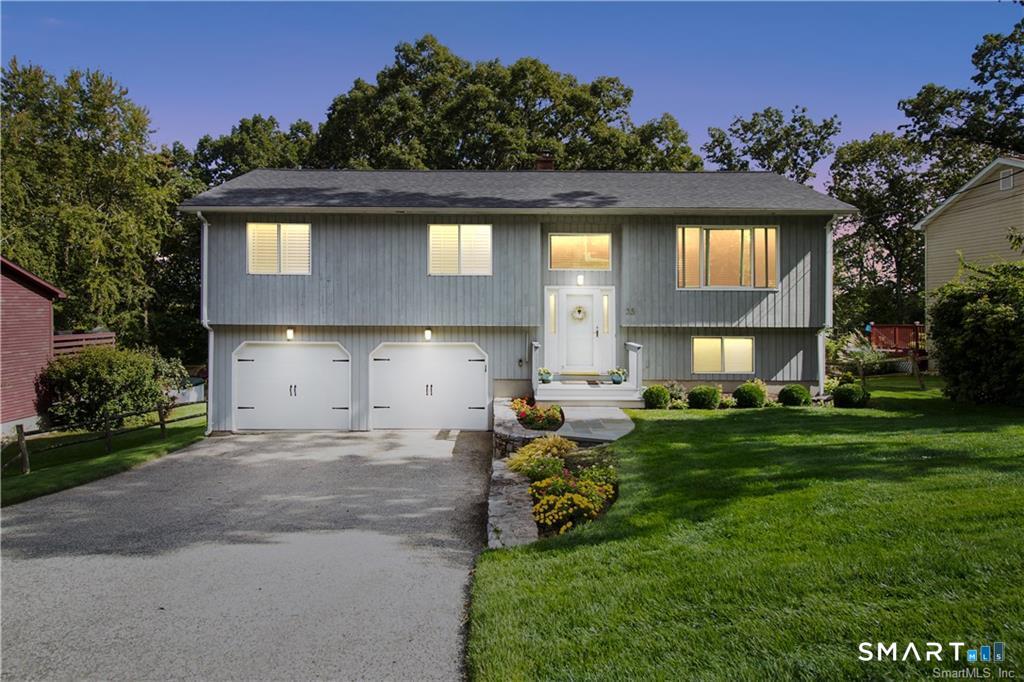 35 Bruce Drive Shelton CT 06484