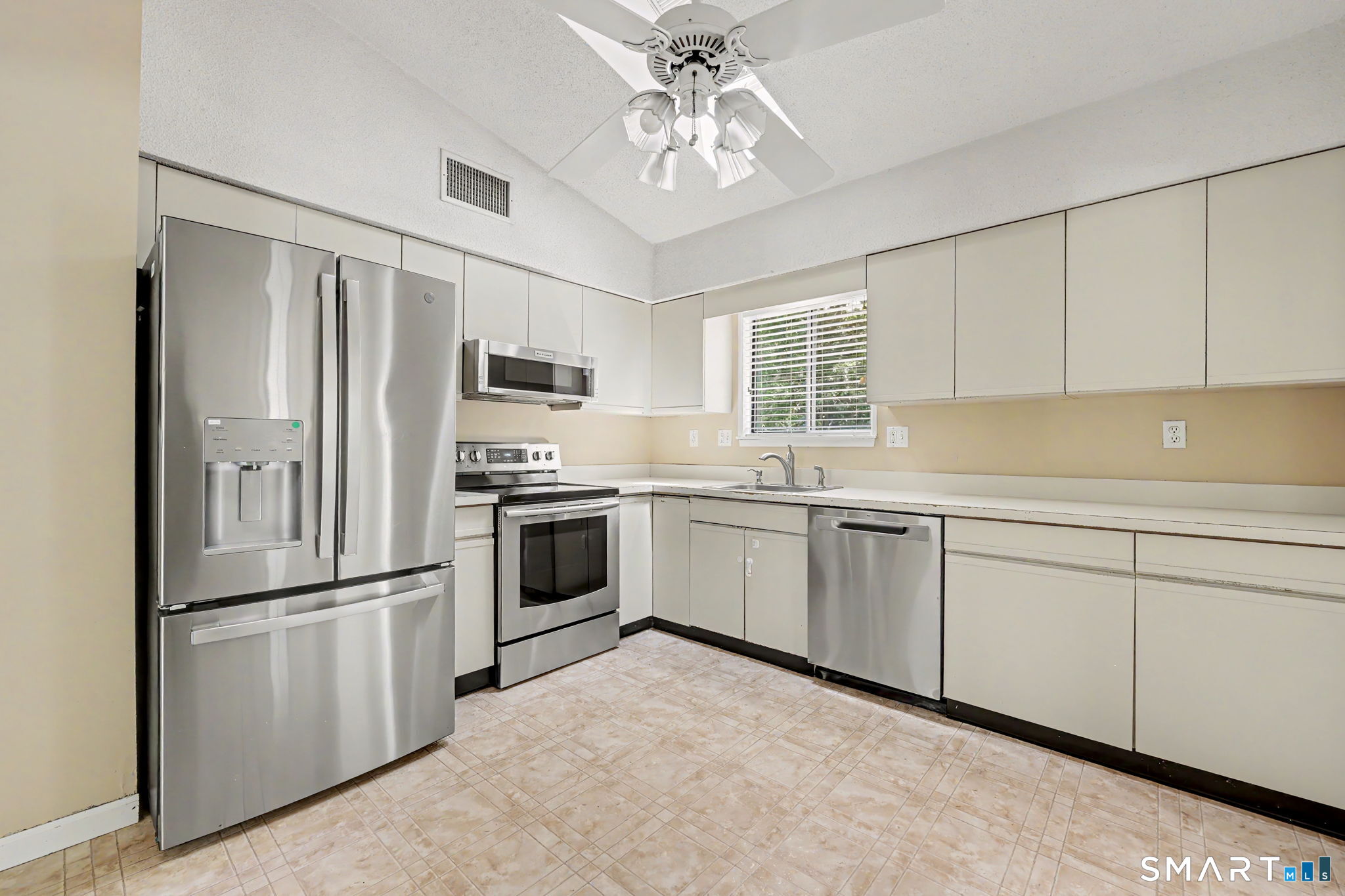 35 Bruce Drive Shelton CT 06484