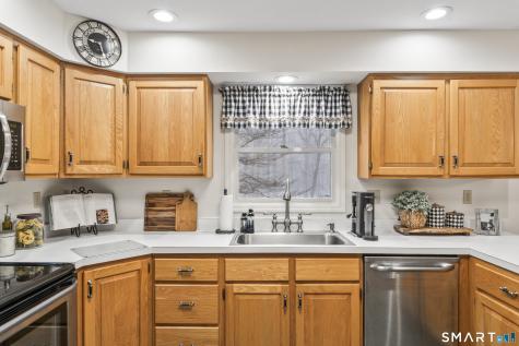 59 Great Ring Road Newtown CT 06482