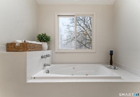 59 Great Ring Road Newtown CT 06482