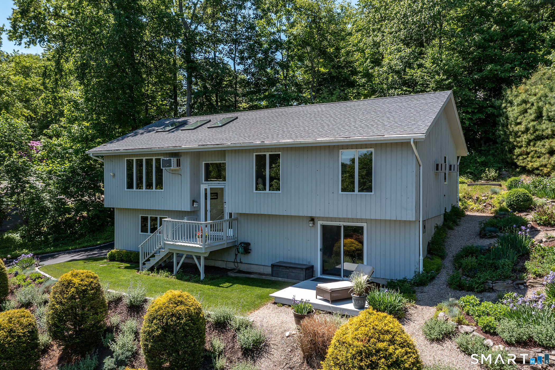 19 Hilldale Road New Fairfield CT 06812
