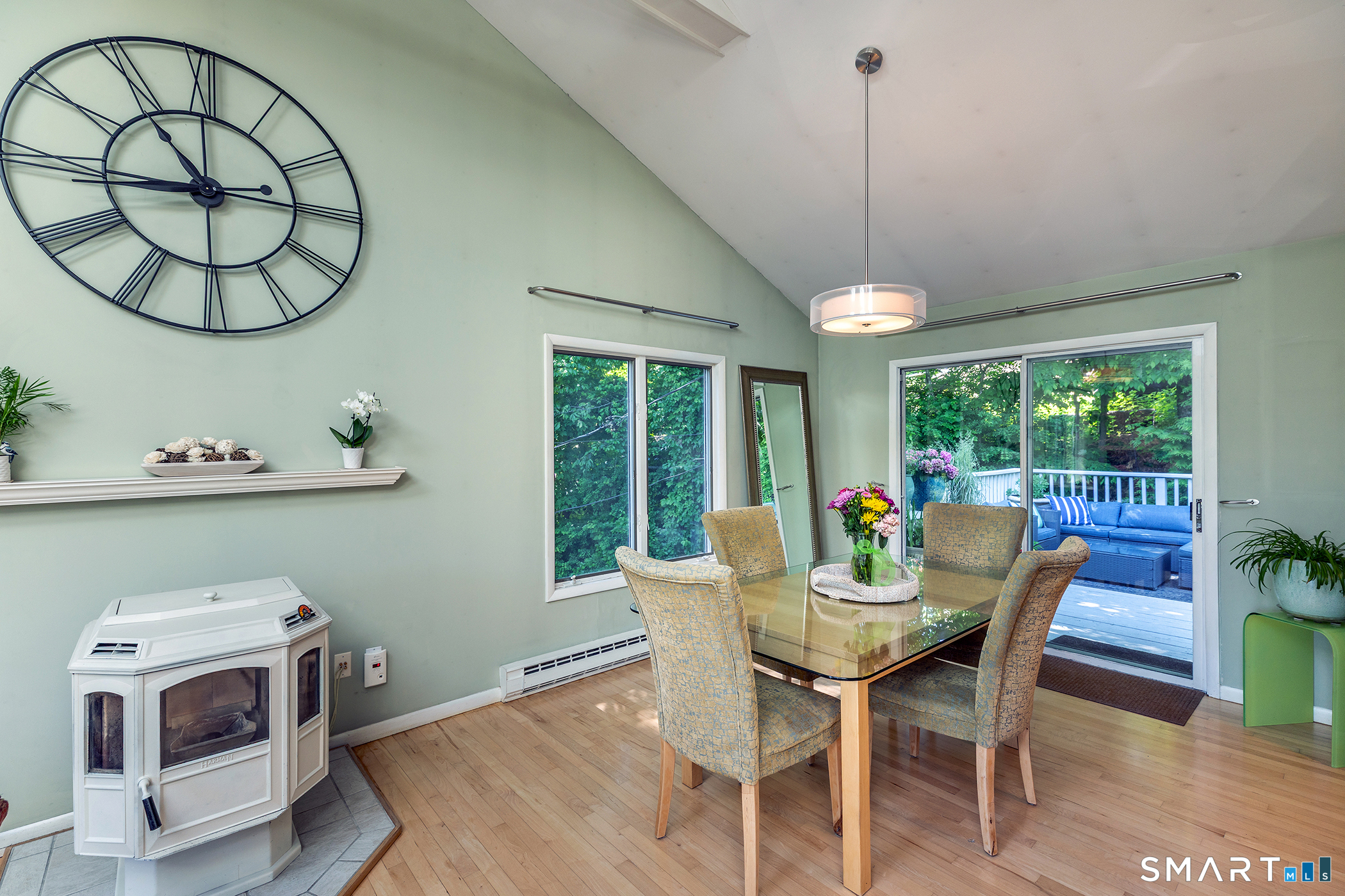 19 Hilldale Road New Fairfield CT 06812