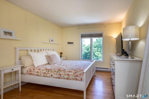19 Hilldale Road New Fairfield CT 06812