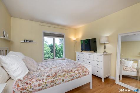 19 Hilldale Road New Fairfield CT 06812